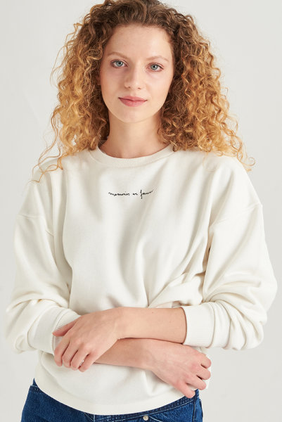 Sweatshirt