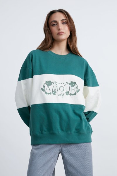 Sweatshirt