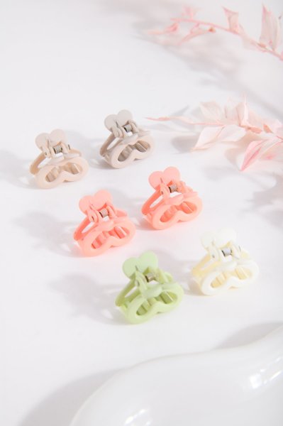 Hair clips