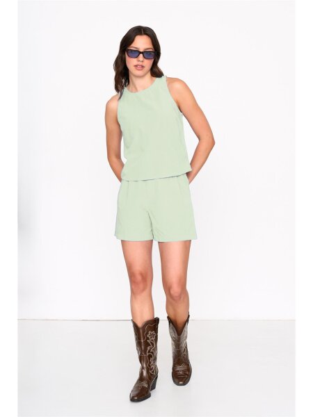 Shorts in Grün