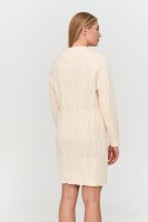 Kleid mit Zopfmuster