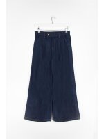 Jeanshose mit weitem Bein