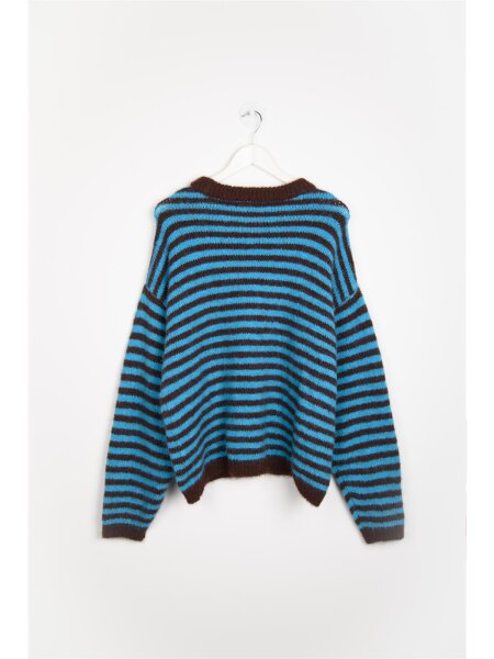 Pullover with Striped Pattern